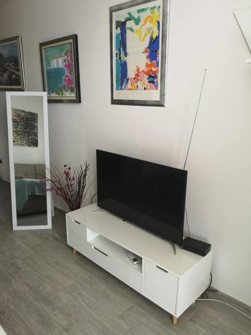 Studio Apartment Ivana - New Sweet Apartment ดูบรอฟนิก ภายนอก รูปภาพ